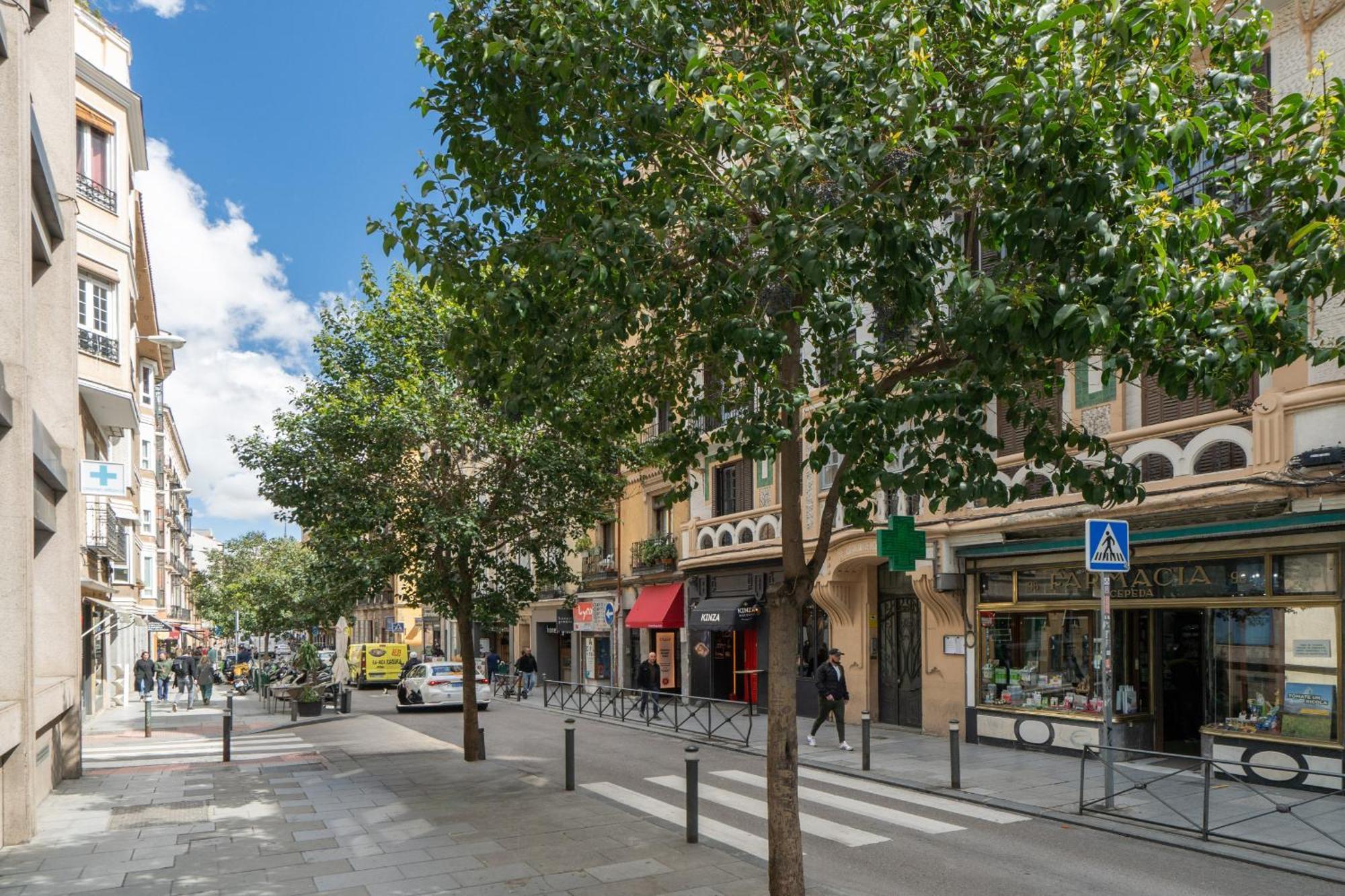 Apartamento En Chueca Para 4 Personas Alquiler Temporal Madrid Extérieur photo